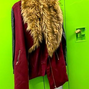 Burgundy coat black polyester sleeves with faux fur collar medium large